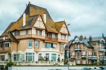 Tudor Houses