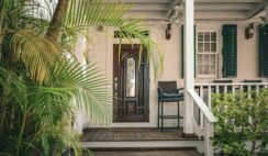 Colonial Home Style