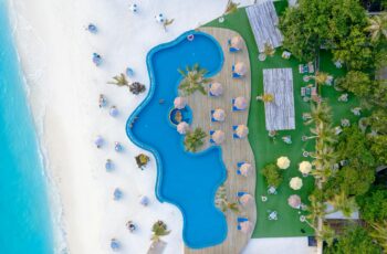 Pool Builders Near Me